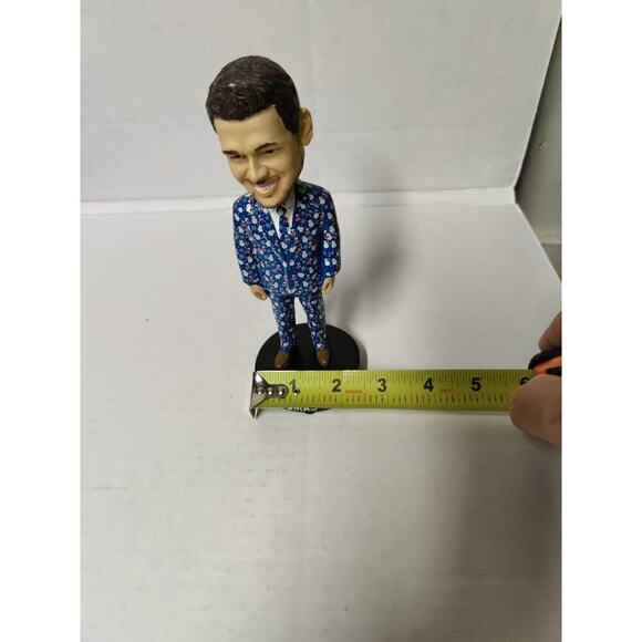 San Jose Sharks Bobblehead Hertl Holiday Suit 2018 - Picture 16 of 16